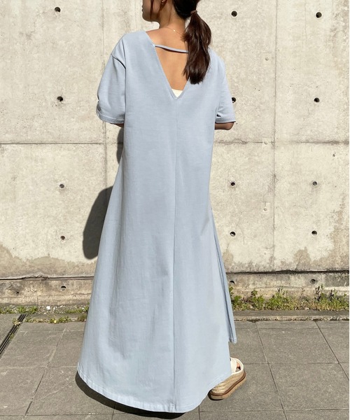 Meli rich（メリーリッチ）の「1枚で主役級！バックオープンフレアワンピース（ワンピース・レディース・オフホワイト/サンドベージュ/ブルーグレー/スミクロ/テラコッタ・FREE）」の13枚目の写真