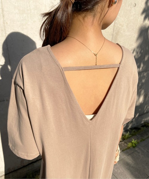 Meli rich（メリーリッチ）の「1枚で主役級！バックオープンフレアワンピース（ワンピース・レディース・オフホワイト/サンドベージュ/ブルーグレー/スミクロ/テラコッタ・FREE）」の22枚目の写真