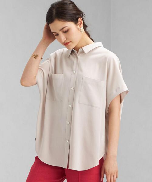 green label relaxing(グリーンレーベルリラクシング)の「FFC トリアセ サテン ドルマン シャツ(シャツ/ブラウス・レディース・ホワイト/オリーブ/ピンク・FREE)」の2枚目の写真