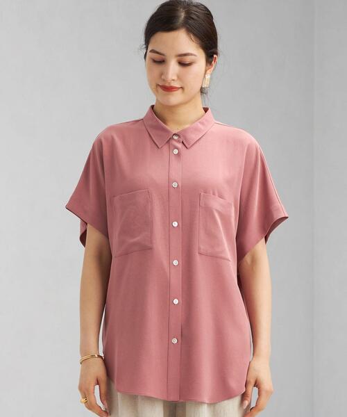 green label relaxing(グリーンレーベルリラクシング)の「FFC トリアセ サテン ドルマン シャツ(シャツ/ブラウス・レディース・ホワイト/オリーブ/ピンク・FREE)」の4枚目の写真