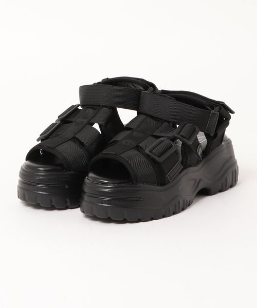 SPINNS（スピンズ）の「テープデザイン厚底サンダル（サンダル・レディース・ホワイト/ブラック・M/L/S）」の6枚目の写真