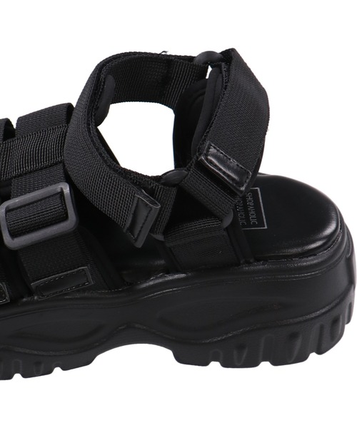 SPINNS（スピンズ）の「テープデザイン厚底サンダル（サンダル・レディース・ホワイト/ブラック・M/L/S）」の10枚目の写真