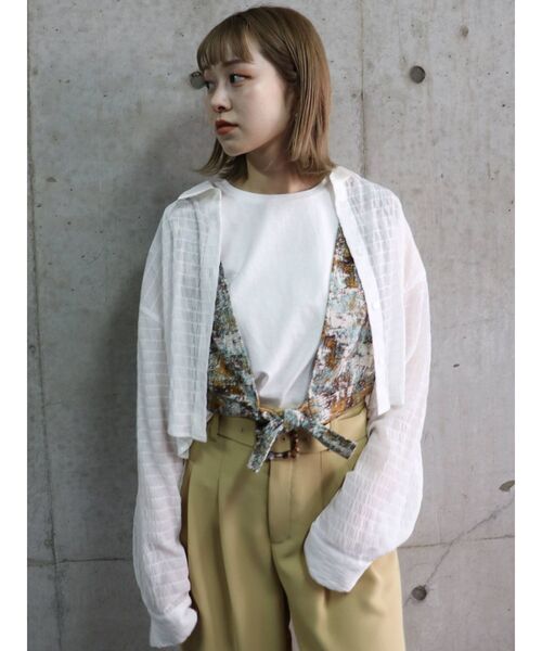 MURUA（ムルーア）の「マジョリカプリーツショートシャツ（シャツ/ブラウス・レディース・ブラック/ホワイト/ライトグリーン・FREE）」の14枚目の写真