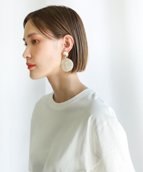 select MOCA（セレクトモカ）の「2021 SS オーバルナチュラルバッファローイヤリング（イヤリング・レディース・ブラック/ライトベージュ・FREE）」の6枚目の写真