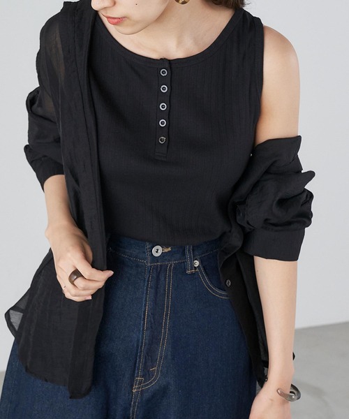 Chaco closet（チャコ クローゼット）の「コットンリブ前ボタンタンクトップ（タンクトップ・レディース・ブラック/ベージュ/オフホワイト・FREE）」の3枚目の写真