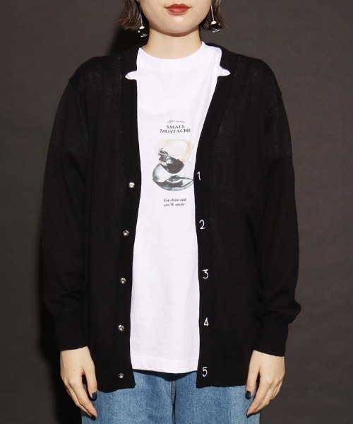 I am I in fact...（アイアムアイインファクト）の「●SMALL MUSTACHE プリント半袖Ｔシャツ（Tシャツ/カットソー・レディース・ホワイト・FREE）」の7枚目の写真