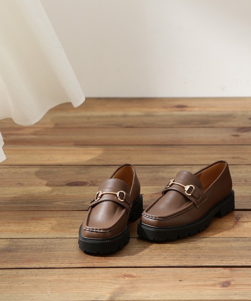 N.（N. Natural Beauty Basic）（エヌエヌナチュラルビューティーベーシック）の「◆トラックソールビット付ローファー（ローファー・レディース・ブラック/ブラウン・23.5/24.5）」の2枚目の写真