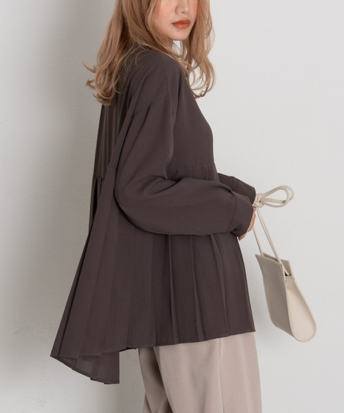 AIC.(エーアイシー)の「プリーツ長袖ブラウス(シャツ/ブラウス・レディース・ブラック/ネイビー/ブラウン/オフホワイト/ボルドー/その他・FREE)」の21枚目の写真