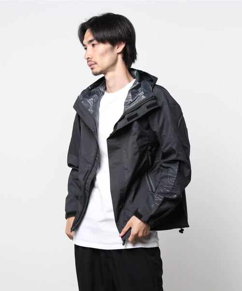 EDWIN（エドウィン）の「EDWIN　ベリオスレインジャケット（マウンテンパーカー・メンズ・ブラック/レッド/ブルー・LL/3L/M/L）」の8枚目の写真