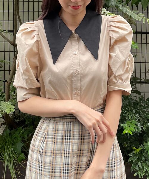 MAJESTIC LEGON（マジェスティックレゴン）の「バイカラーパフ袖ブラウス（シャツ/ブラウス・レディース・ベージュ/ブラック系その他/ブラック・SMALL/MEDIUM）」の14枚目の写真
