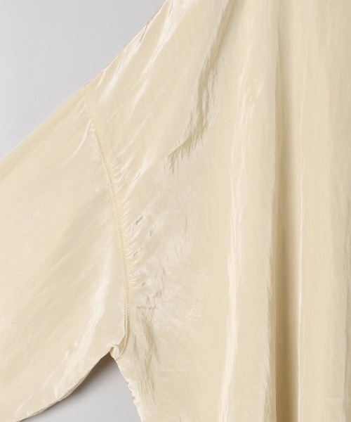 JEANASIS(ジーナシス)の「グロッシーナイロンBIGシャツ/218126(シャツ/ブラウス・レディース・ブラック/グリーン/イエロー・FREE)」の5枚目の写真