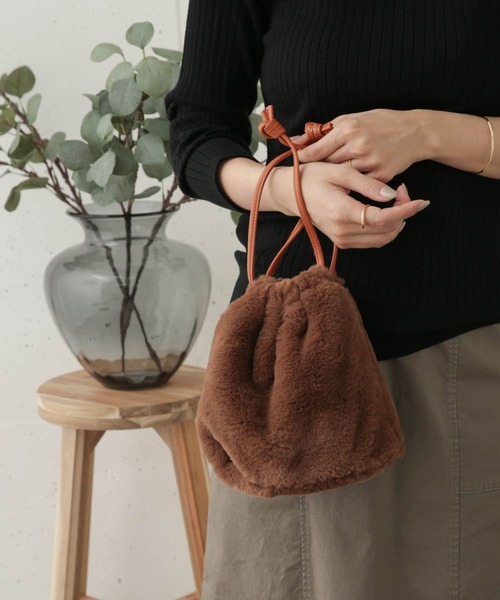 URBAN RESEARCH DOORS（アーバンリサーチドアーズ）の「【WEB限定】4WAYバケツショルダーバッグ（ショルダーバッグ・レディース・ベージュ/ブラウン/キャメル・ONE）」の10枚目の写真