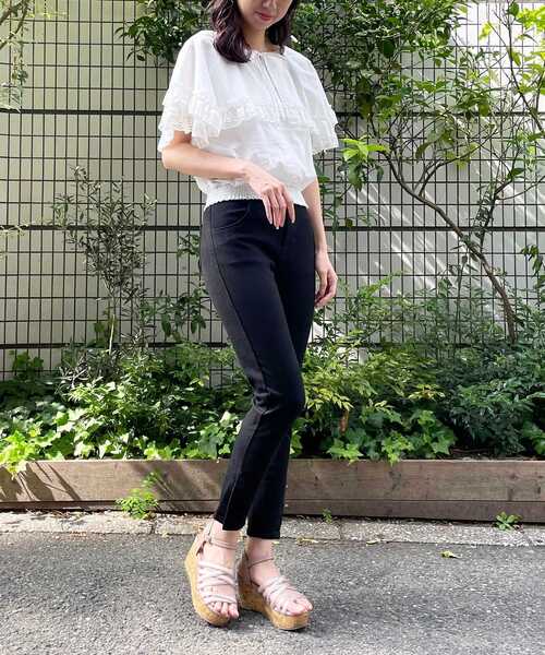 MAJESTIC LEGON(マジェスティックレゴン)の「スタイルアップスキニー(デニムパンツ・レディース・ブラック/ネイビー・SMALL/MEDIUM)」の11枚目の写真