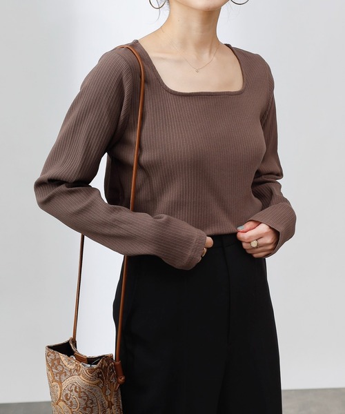 COLONY 2139（コロニートゥーワンスリーナイン）の「ランダムテレコスクエアネック長袖Tシャツ（Tシャツ/カットソー・レディース・ブラック/アイボリー/モカ/グリーン/カーキ/チャコールグレー・SMALL/LARGE/MEDIUM）」の5枚目の写真