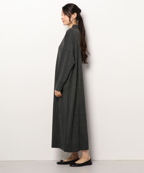 yuw（ユウ）の「SKIPPER KNIT ONE PIECE　217951（ワンピース・レディース・チャコールグレー/ブラック/ブルー・FREE）」の5枚目の写真