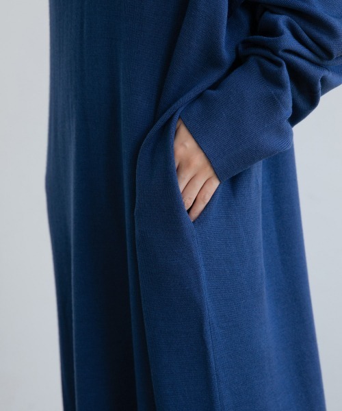 yuw（ユウ）の「SKIPPER KNIT ONE PIECE　217951（ワンピース・レディース・チャコールグレー/ブラック/ブルー・FREE）」の15枚目の写真