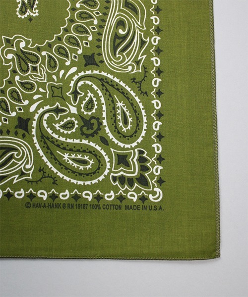 HAV-A-HANK（ハバハンク ）の「HAV-A-HANK ハバハンク ペイズリー バンダナ（バンダナ/スカーフ・メンズ・パープル/ボルドー/レッド/ターコイズブルー/ネイビー/ブラック/ブラック×レッド/ライトピンク/グレー/カーキ/ロイヤルブルー/ダークブルー/サックスブルー/ホワイト・FREE）」の22枚目の写真