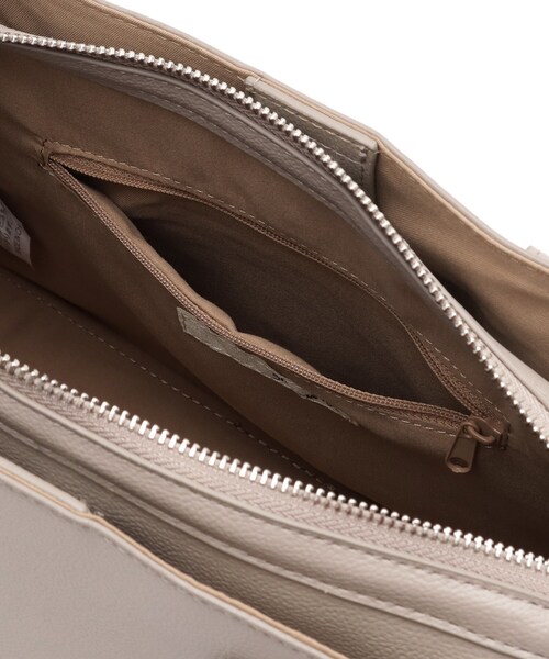 SHOO・LA・RUE（シューラルー）の「◆【抗菌】ミドル2WAYトート（トートバッグ・レディース・ブラック/サンドベージュ/ブラック系7/ナチュラル・00）」の7枚目の写真