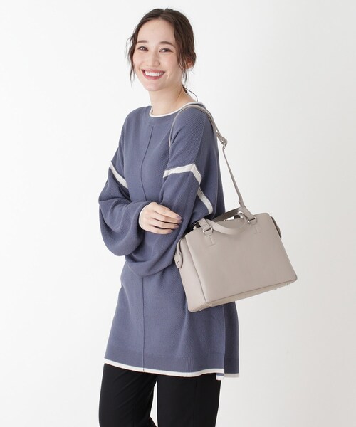 SHOO・LA・RUE（シューラルー）の「◆【抗菌】ミドル2WAYトート（トートバッグ・レディース・ブラック/サンドベージュ/ブラック系7/ナチュラル・00）」の19枚目の写真