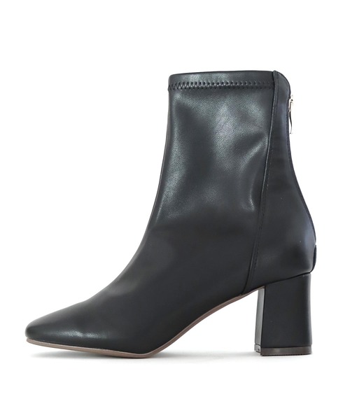 SOROTTO(ソロット)の「チャンキーヒール×スクエアトゥのストレッチハイアンクルブーツ(ブーツ・レディース・ブラック/アイボリー/ベージュ・S/M/L/LL)」の10枚目の写真