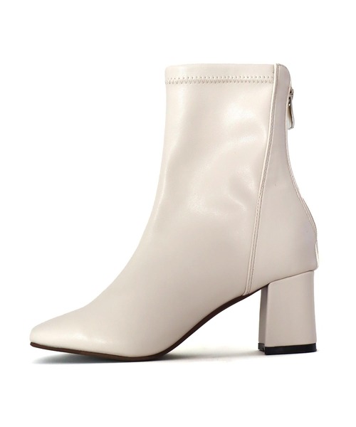 SOROTTO(ソロット)の「チャンキーヒール×スクエアトゥのストレッチハイアンクルブーツ(ブーツ・レディース・ブラック/アイボリー/ベージュ・S/M/L/LL)」の4枚目の写真