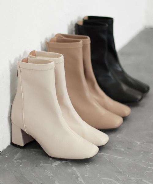 SOROTTO(ソロット)の「チャンキーヒール×スクエアトゥのストレッチハイアンクルブーツ(ブーツ・レディース・ブラック/アイボリー/ベージュ・S/M/L/LL)」の18枚目の写真