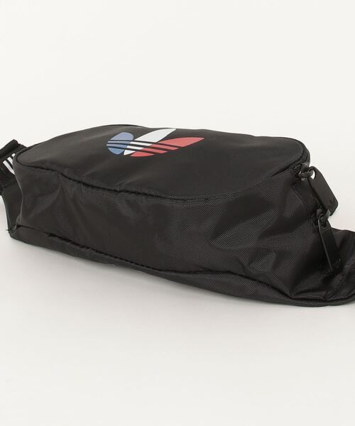 adidas Originals（アディダスオリジナルス）の「adidas Originals/アディダスオリジナルス  トリコロール ボディバッグ ウェストポーチ（ボディバッグ/ウエストポーチ・メンズ・ブラック・FREE）」の4枚目の写真