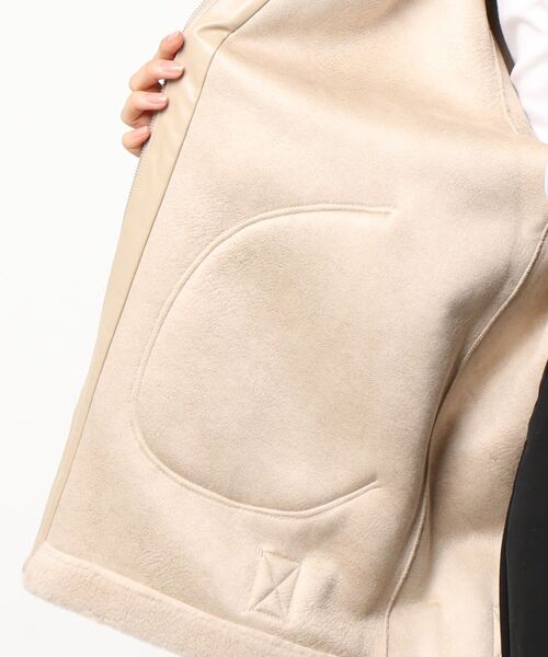 Lui's（ルイス）の「ウール混シープボアB3ジャケット（ブルゾン・レディース・オフホワイト/キャメル・FREE）」の6枚目の写真