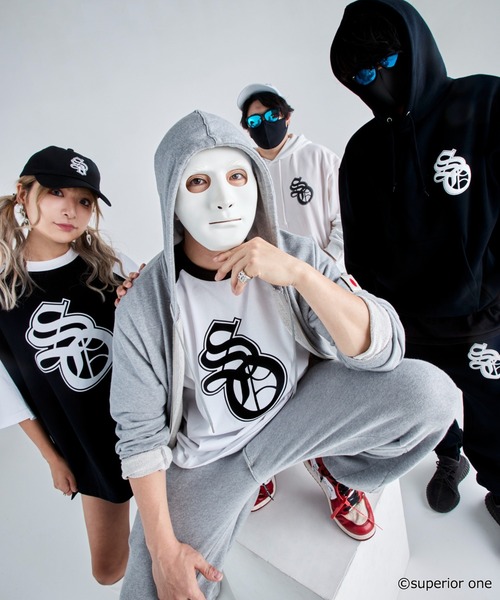 WEGO GRAPHICS（ウィゴーグラフィックス）の「WEGO/Superior oneコラボローキャップ（キャップ・メンズ・ホワイト/ブラック・FREE）」の3枚目の写真