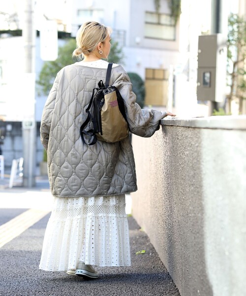 FREAK'S STORE（フリークスストア）の「FREDRIK PACKERS × FREAK'S STORE/フレドリックパッカーズ 別注HAMPER/別注ハンパ―(バックパック)（バックパック/リュック・レディース・ブラック/ベージュ・ONE SIZE）」の3枚目の写真