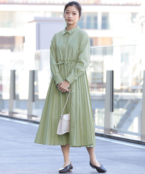 Ray BEAMS（レイビームス）の「Ray BEAMS / プリーツ キリカエ シャツ ワンピース（ワンピース・レディース・ブラック/ベージュ/ミント・ONE SIZE）」の20枚目の写真