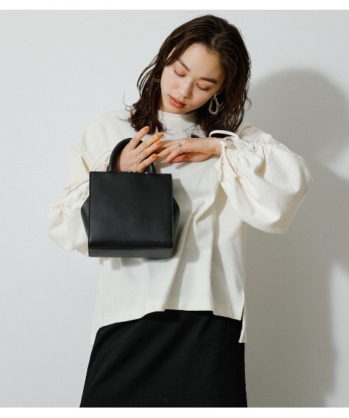 AZUL by moussy（アズールバイマウジー）の「METAL FRAME BAG/メタルフレームバッグ（ショルダーバッグ・レディース・アイボリー/イエロー/ブラック・FREE）」の17枚目の写真