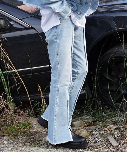 G.O.C(ジーオーシー)の「フリンジスリットフレアデニムパンツ(デニムパンツ・メンズ・ブラック/グレー/ライトブルー・MEDIUM/LARGE)」の16枚目の写真