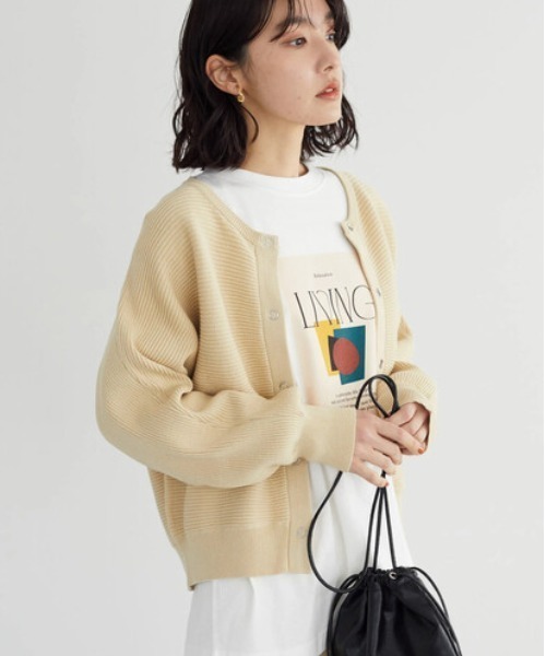 Sugar spoon(シュガースプーン)の「・SUGAR SPOON リブニットドルマンカーデ*(カーディガン/ボレロ・レディース・ブラック/ベージュ/グレー/ピンク/ブルー/ライトカーキ・FREE)」の4枚目の写真