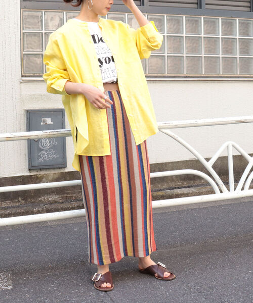 fredy emue（フレディエミュ）の「[新色追加]リネンバンドカラーシャツ（シャツ/ブラウス・レディース・オフホワイト/イエロー/オレンジ/ベージュ/サックスブルー/パープル・38）」の13枚目の写真