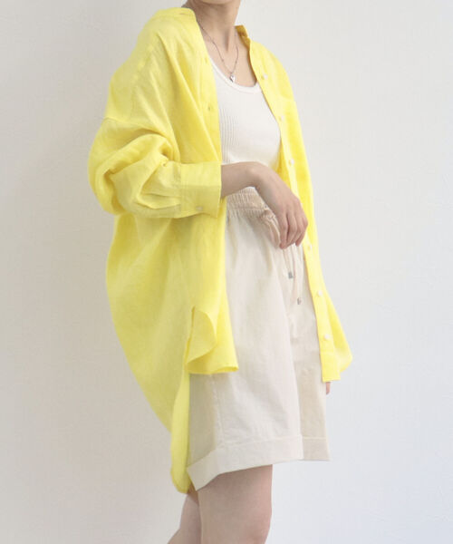 fredy emue（フレディエミュ）の「[新色追加]リネンバンドカラーシャツ（シャツ/ブラウス・レディース・オフホワイト/イエロー/オレンジ/ベージュ/サックスブルー/パープル・38）」の20枚目の写真