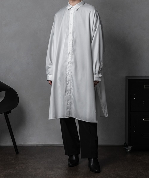 Adoon plain(アドーンプレーン)の「【Adoon plain】サイドスリットロングシャツ(シャツ/ブラウス・メンズ・ホワイト/ブラック・FREE)」の8枚目の写真