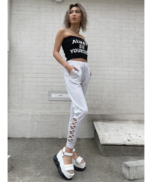 EGOIST(エゴイスト)の「レースUP風ジョガーパンツ(スウェットパンツ・レディース・ブラック/ライトグレー・FREE)」の5枚目の写真