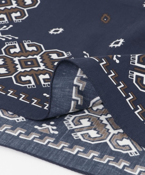 URBAN RESEARCH DOORS(アーバンリサーチドアーズ)の「LIFE STYLE TAILOR コットンシルクネッカチーフ(ハンカチ/ハンドタオル・メンズ・ブラック/ネイビー/カーキ/ブラウン・-)」の11枚目の写真