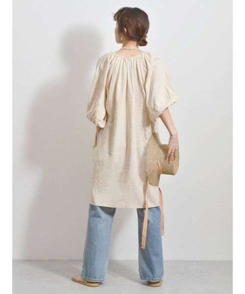 Ungrid（アングリッド）の「パフスリーブボリュームミニワンピース（ワンピース・レディース・アイボリー/ブラック/ベージュ・FREE）」の5枚目の写真