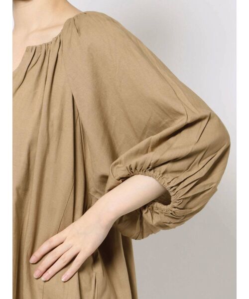 Ungrid（アングリッド）の「パフスリーブボリュームミニワンピース（ワンピース・レディース・アイボリー/ブラック/ベージュ・FREE）」の22枚目の写真