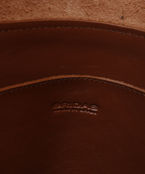 JOURNAL STANDARD LUXE(ジャーナルスタンダード ラックス)の「【BRIDAS /ブリダス】ONE HANDLE TOTE (NAPA)(ショルダーバッグ・レディース・キャメル・FREE)」の11枚目の写真