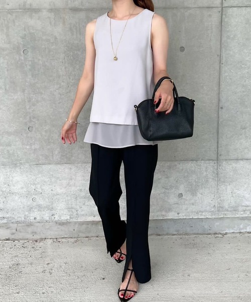 梨地ポンチセンタースリットパンツ