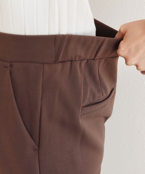 andme（アンドミー）の「【12色/3サイズ展開】梨地ポンチセンタースリットパンツ（その他パンツ・レディース・ブラウン/ピンク/ブラック/オレンジ/グレイッシュベージュ/ピンク系その他/ラベンダー/ピンクベージュ/ブルーグリーン/カーキ/ライトベージュ/ネイビー・L/M/S）」の21枚目の写真