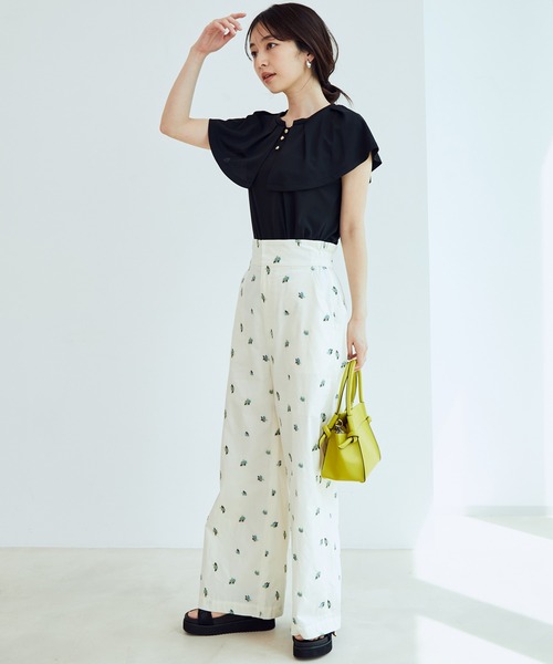 VIS(ビス)の「【EASY CARE・吸水速乾】デザインカラーカットソーブラウス(Tシャツ/カットソー・レディース・ブラック/ベージュ/ピンク・FREE)」の15枚目の写真