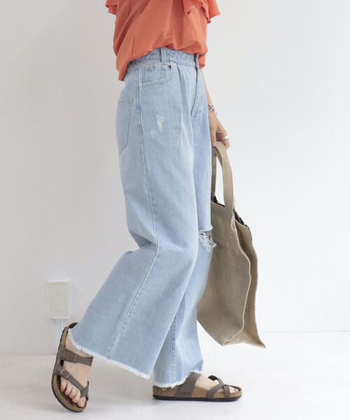 fredy repit（フレディレピ）の「ダメージ加工デニムパンツ（デニムパンツ・レディース・ライトブルー/ブルー・38/36）」の8枚目の写真