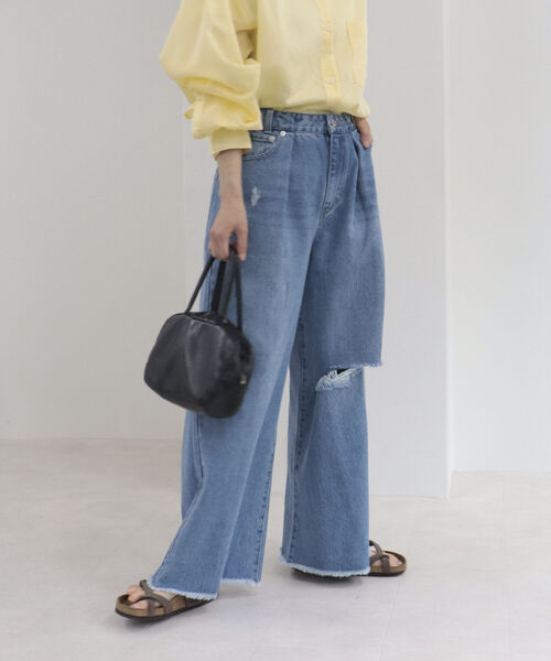 fredy repit（フレディレピ）の「ダメージ加工デニムパンツ（デニムパンツ・レディース・ライトブルー/ブルー・38/36）」の11枚目の写真