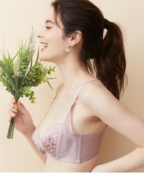 AMOSTYLE BY Triumph(アモスタイルバイトリンプ)の「チャーミングラマー ノンワイヤー ブラジャー アンティーク オーナメント【B,C,Dカップ】AMST1394 HU JX(ブラジャー・レディース・パープル/ゴールド/グリーン・B65/B70/C70/D70/B75/C75/D65/D75/C65)」の8枚目の写真