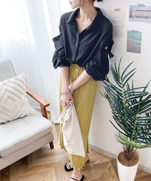 classicalelf（クラシカルエルフ）の「大人の肌魅せ。カットアウトシアー素材ボイルシャツ（シャツ/ブラウス・レディース・ホワイト/ブラック/ピンクベージュ・SMALL/MEDIUM/LARGE/X-LARGE）」の13枚目の写真