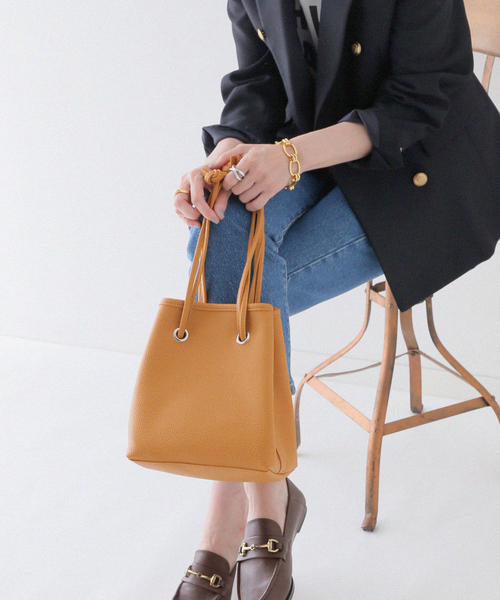 JOURNAL STANDARD relume SELECT(ジャーナルスタンダードレリュームセレクト)の「《追加》RELUMEポシェット(ハンドバッグ・レディース・ブラック/ネイビー/グレー/キャメル・FREE)」の4枚目の写真